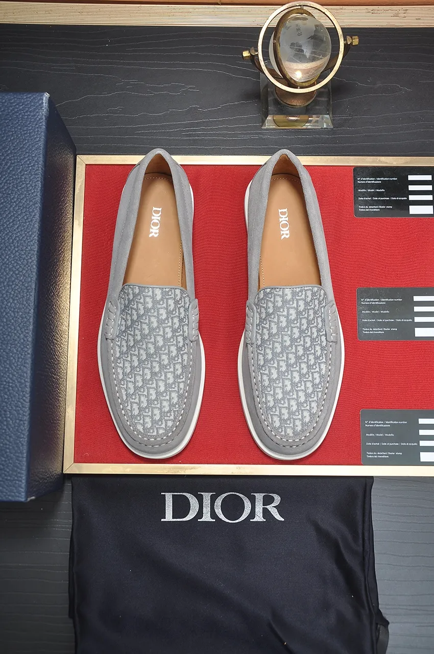 Men's shoes 💰520💶 [Dior] high-end goods Niuli original order quality Dior —🆘. Dior original order purchasing, high-end leather shoes, fabric: imported cowhide from Italy ➕ water-dyed cowhide/cowhide lining ➕ special original outsole, fine workmanship, real-life shooting 🎬 size: 38-45 (customized at 45)